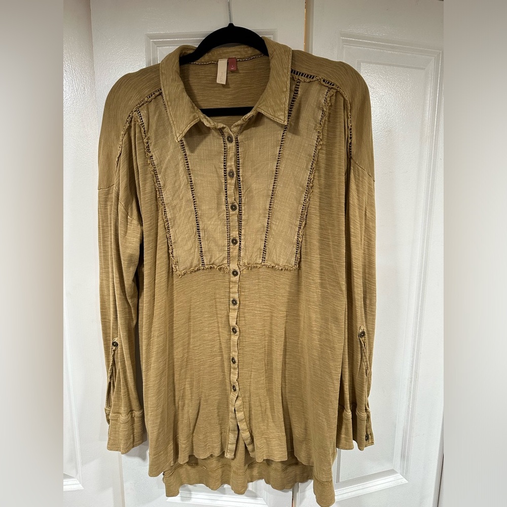 Anthropologie Pilcro Frayed Tunis Buttondown size L mustard color